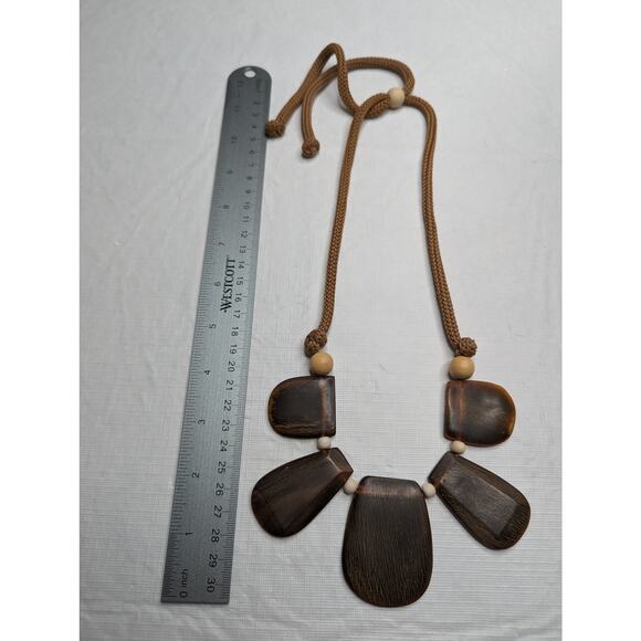 Vintage Mid Century Womens Bib Necklace Peach Tone Stones Rope Necklace - Picture 5 of 5